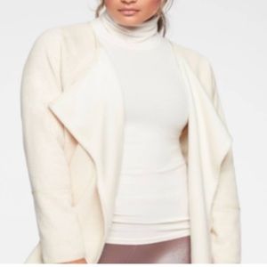 Athleta Cozy Karma Wrap